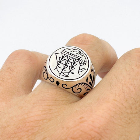 Captivating Men's Ship Design Silver Ring - TryAladdin