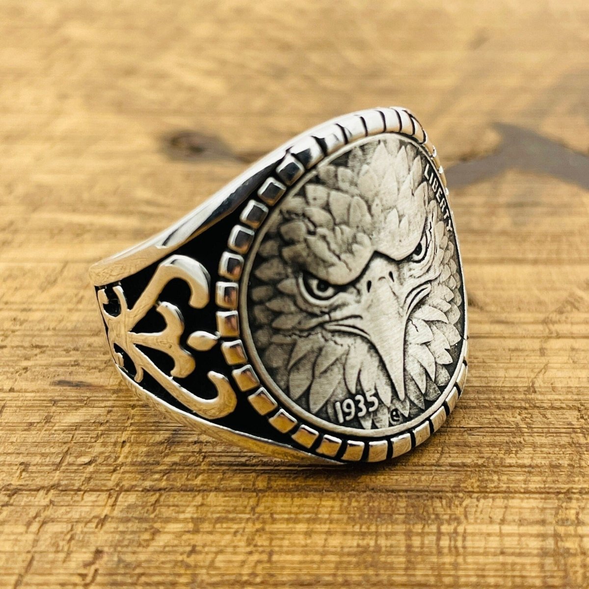 Eagle Face Model Silver Men's Ring - TryAladdin