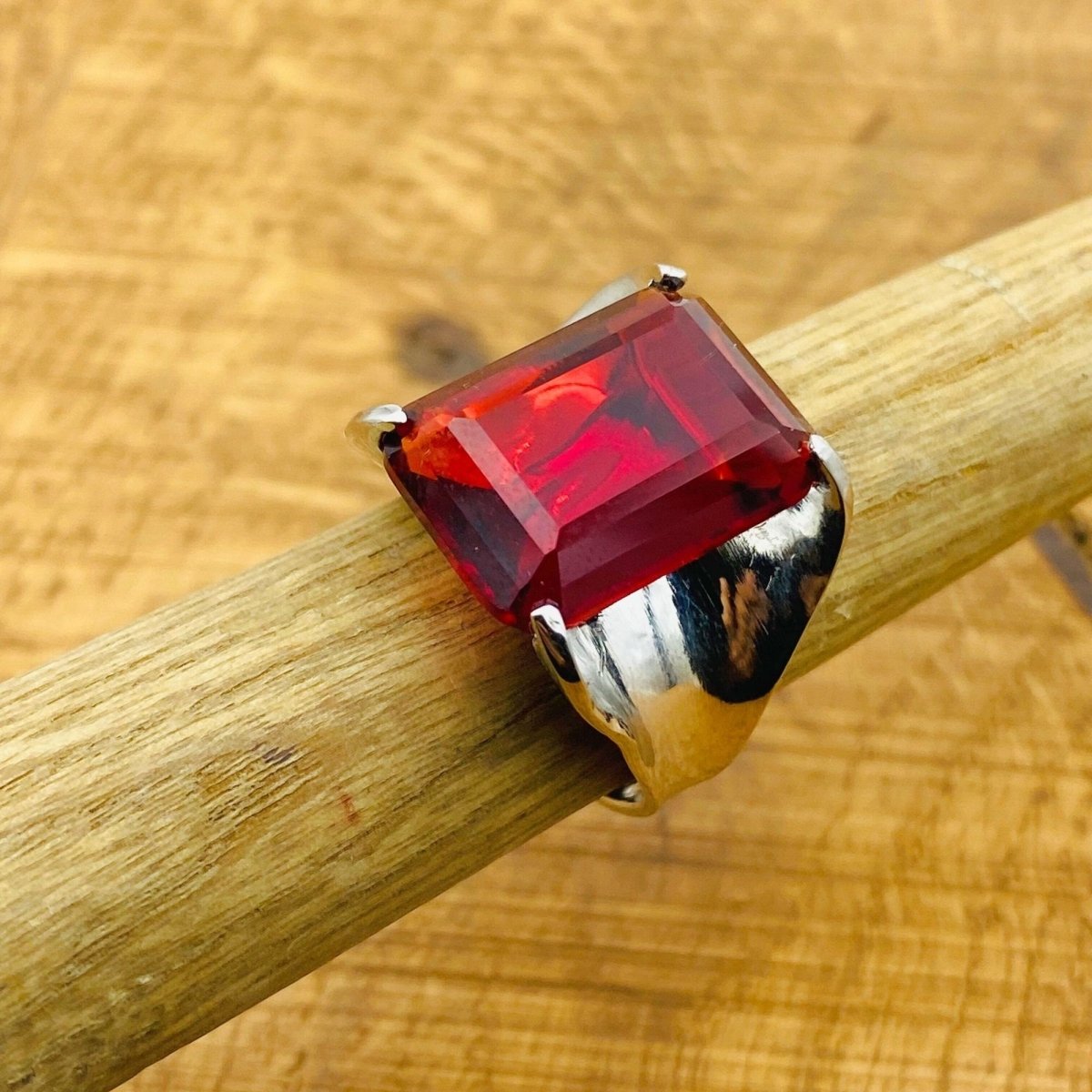 Handmade WoMen's Red Ruby Ring - TryAladdin