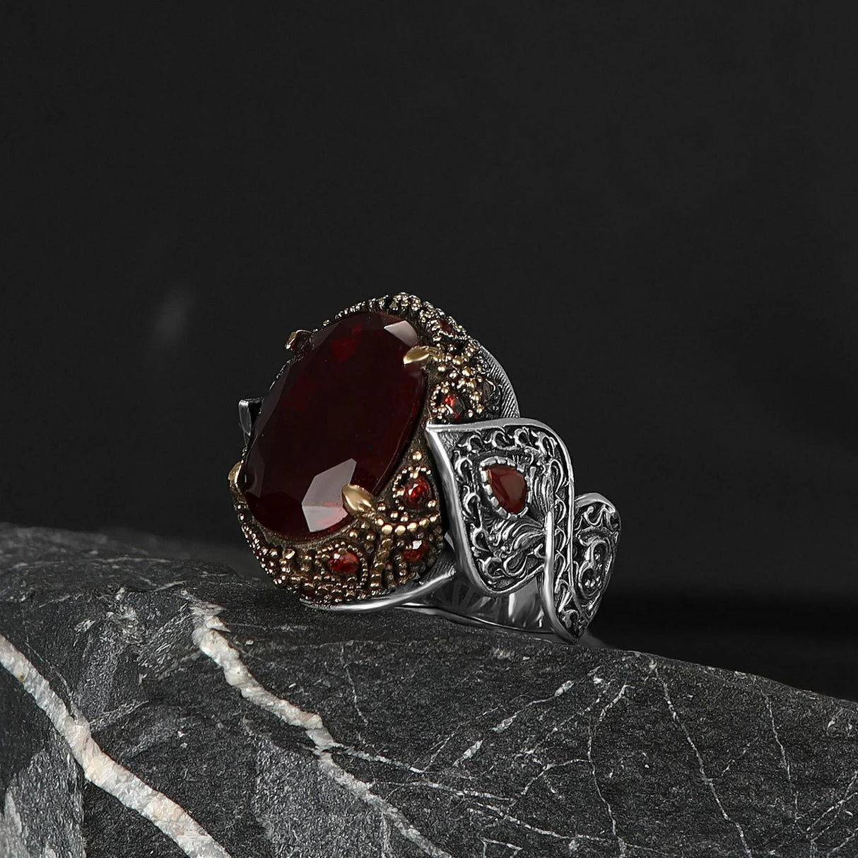 Tesbihevim | Men's Silver Ring with Red Zircon Stone - TryAladdin