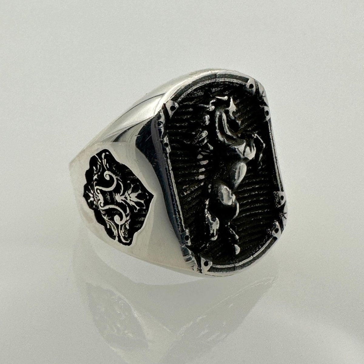 Men's Animal Horse Design Silver Ring - TryAladdin