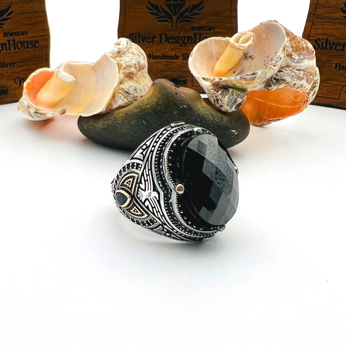 Men's Black Onyx Oval Stone Silver Ring - TryAladdin