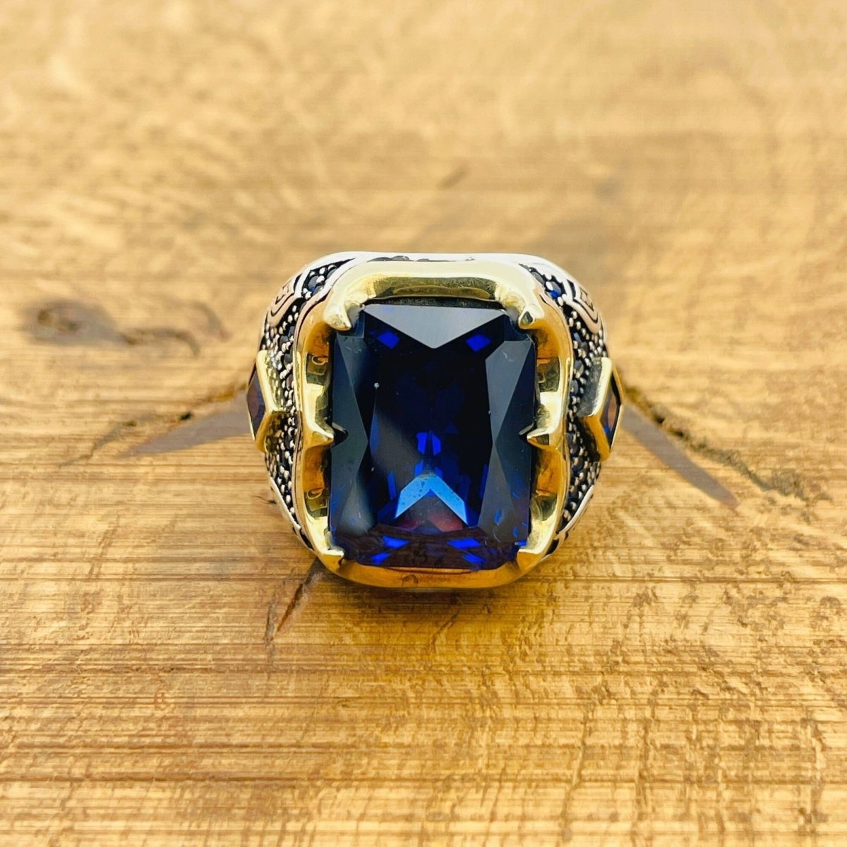 Men's Blue Sapphire Ring - TryAladdin