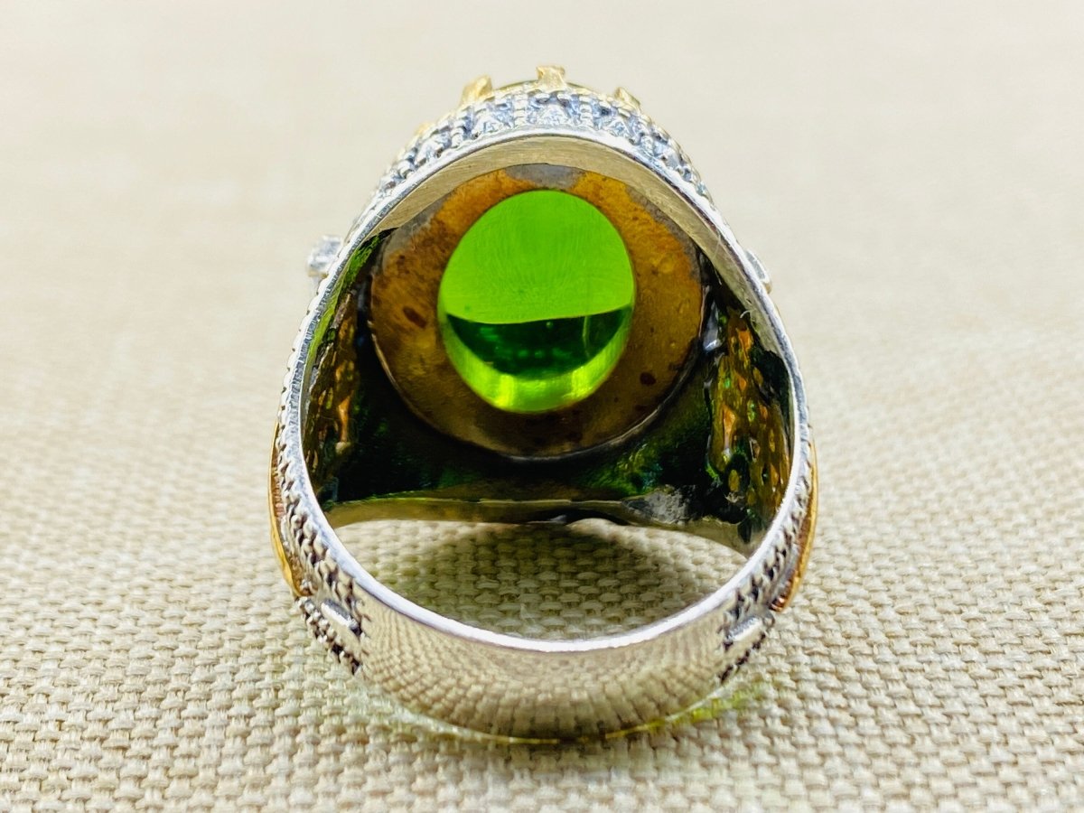 Men's Emerald Stone Green 925 Sterling Silver Ring - TryAladdin