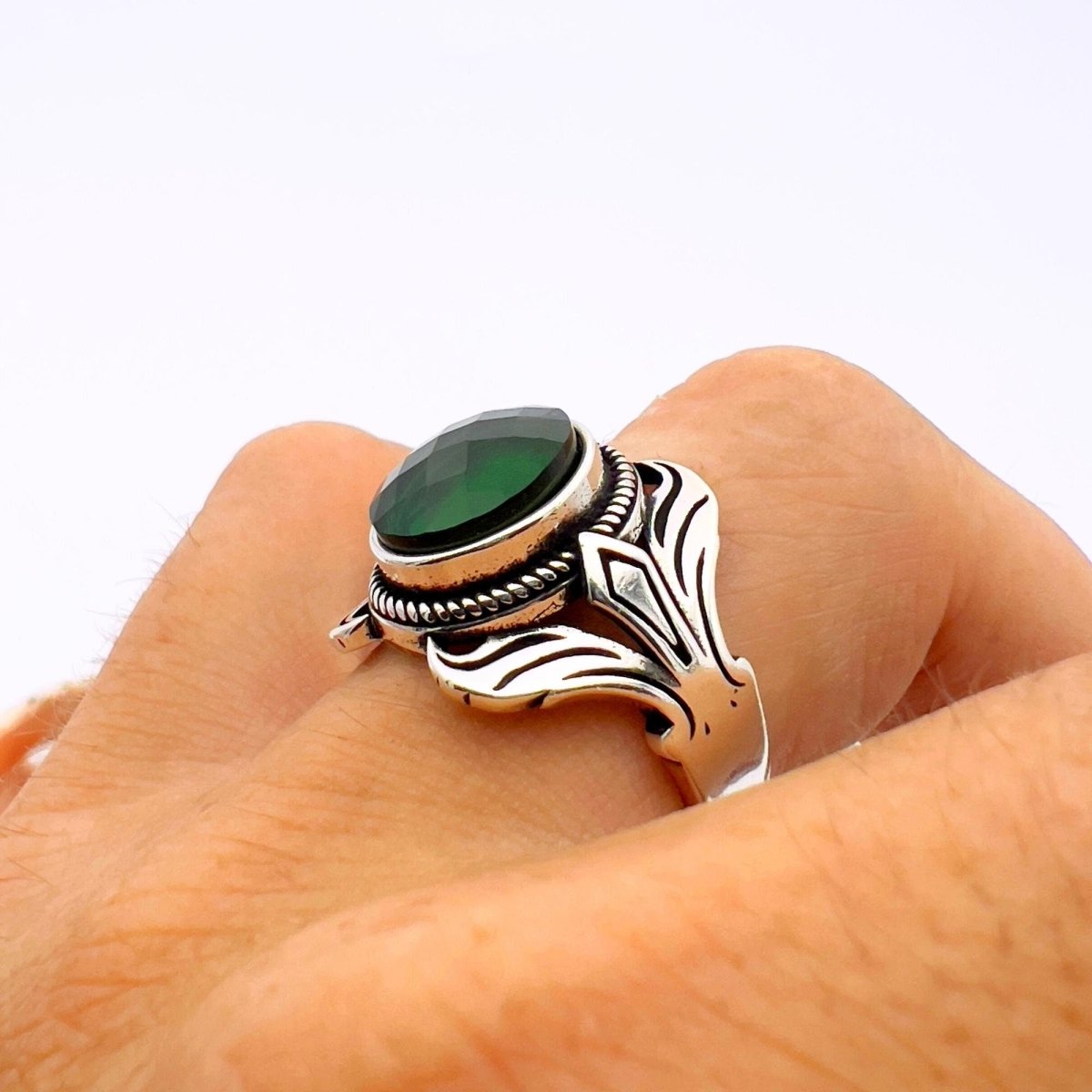 Men's Green Emerald Silver Ring - TryAladdin