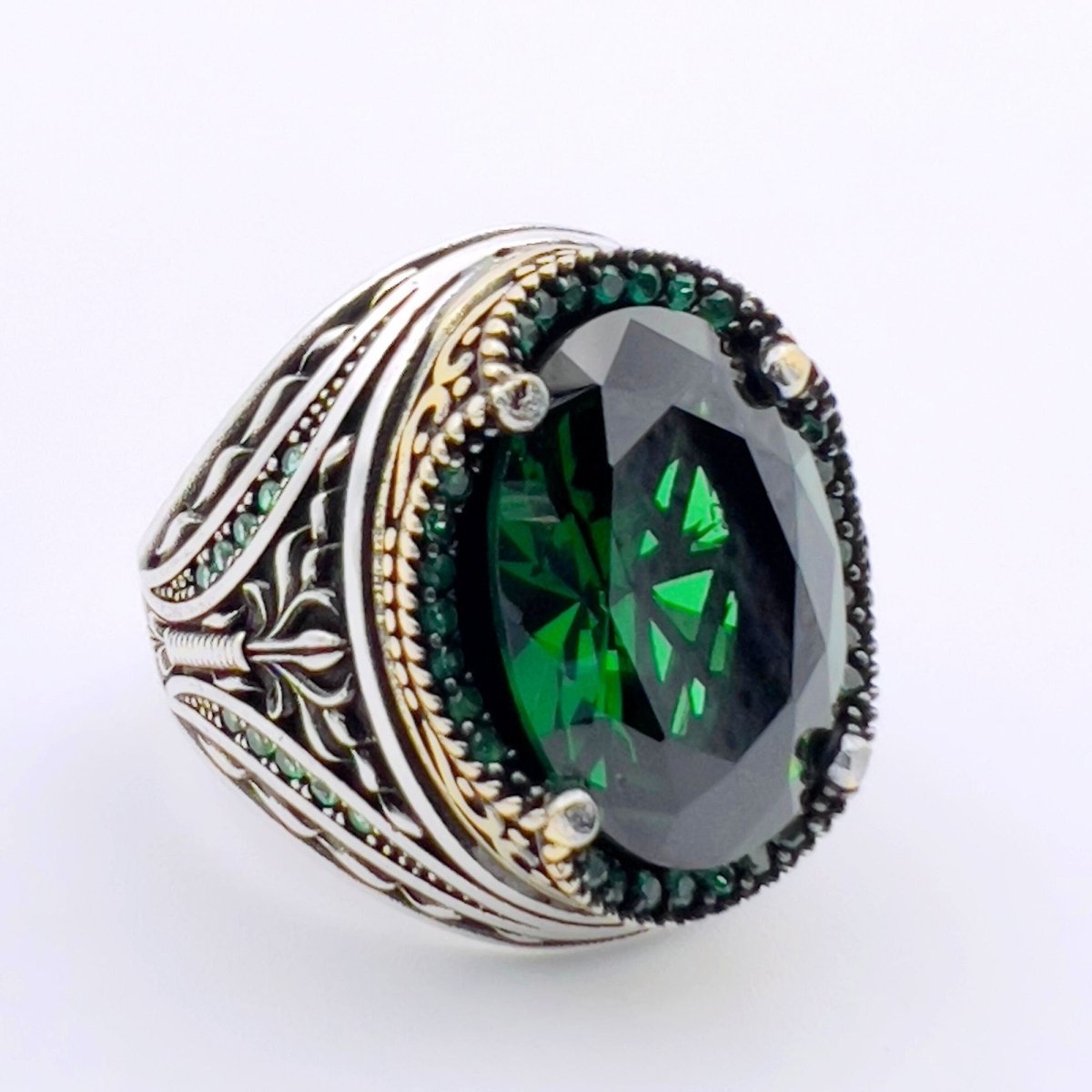 Men's Green Emerald Silver Ring - TryAladdin