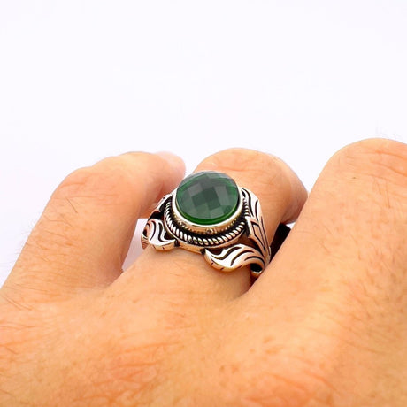 Men's Green Emerald Silver Ring - TryAladdin