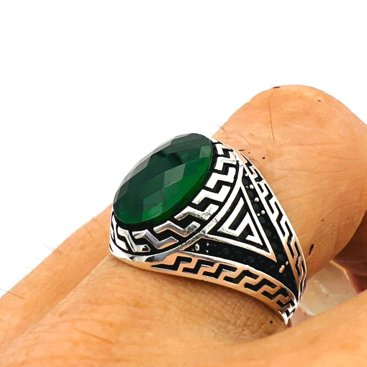 Men's Green Emerald Stone Ring - TryAladdin