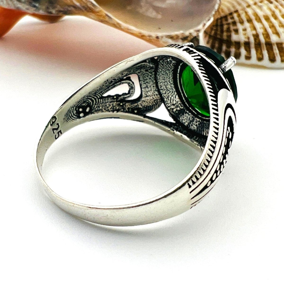 Men's Green Emerald Stone Ring - TryAladdin