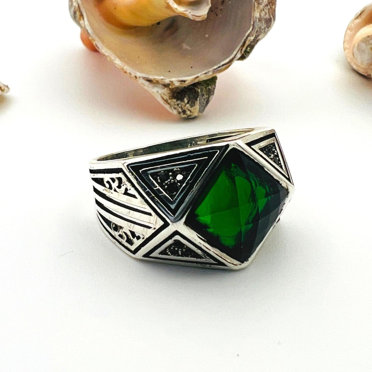 Men's Green Zircon Gemstone Handmade Silver Ring - TryAladdin