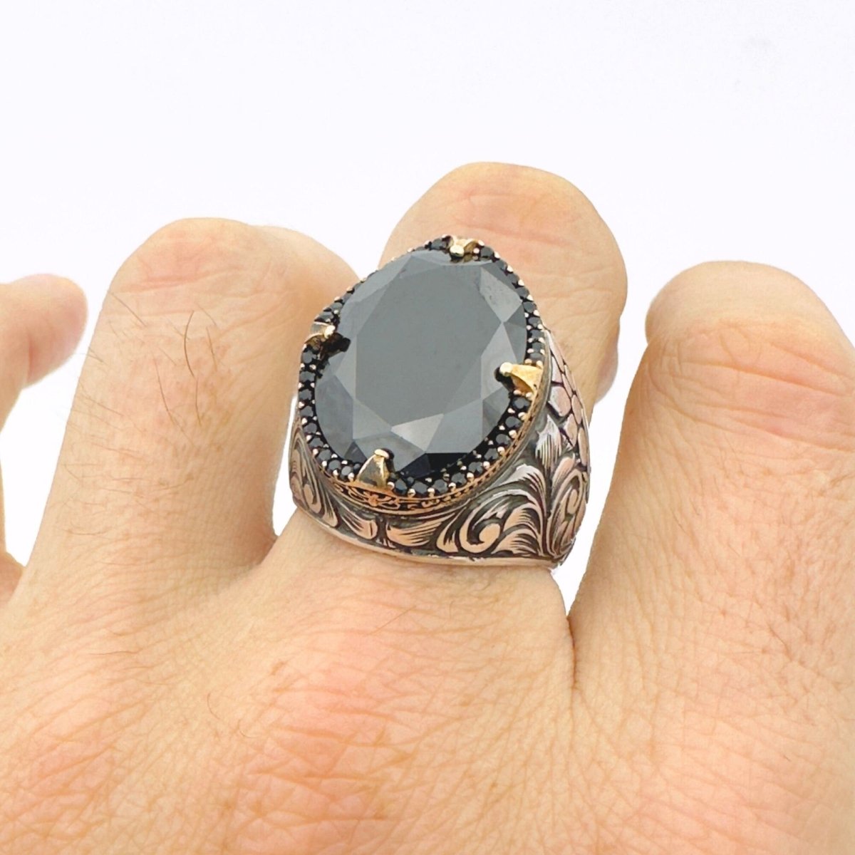 Men's Oval Onyx Silver Ring - TryAladdin