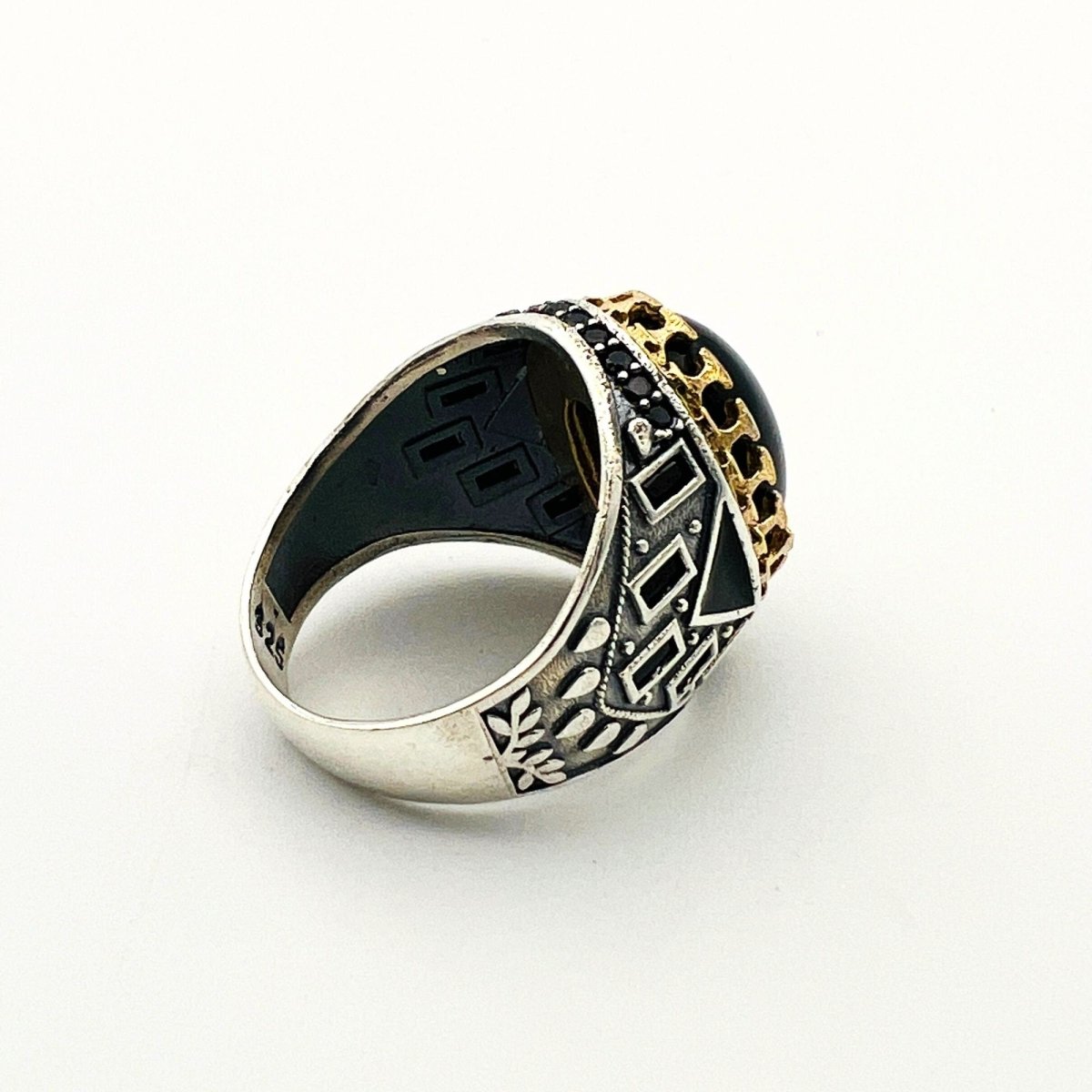 Men's Oval Onyx Silver Ring - TryAladdin