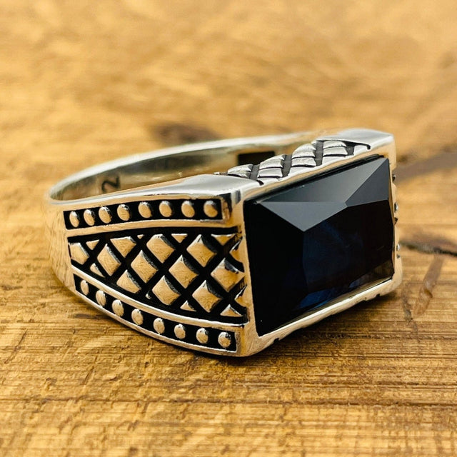 Men's Rectangle Dark Blue Sapphire Stone Ring - TryAladdin