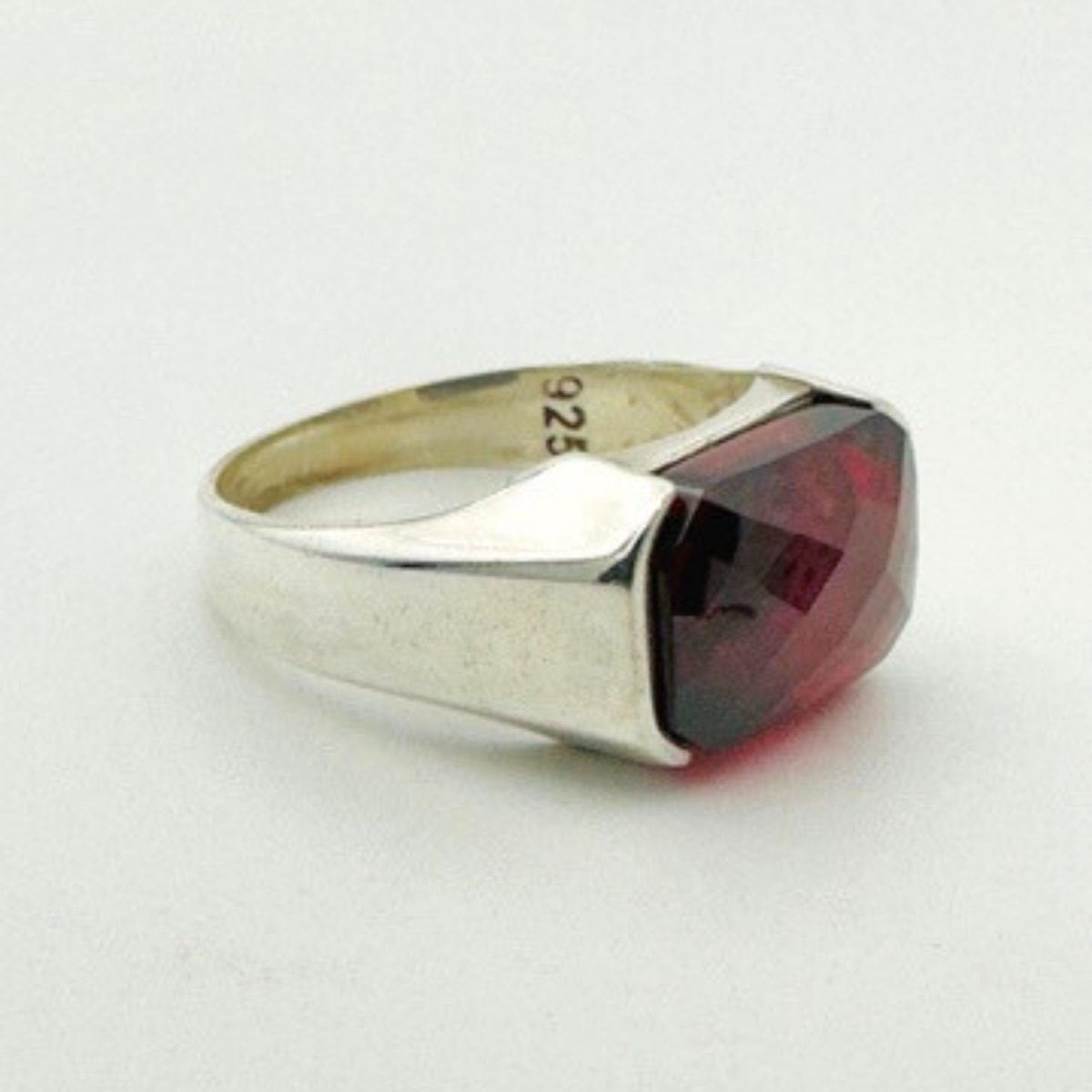 Men's Red Zircon Stone Ring - TryAladdin