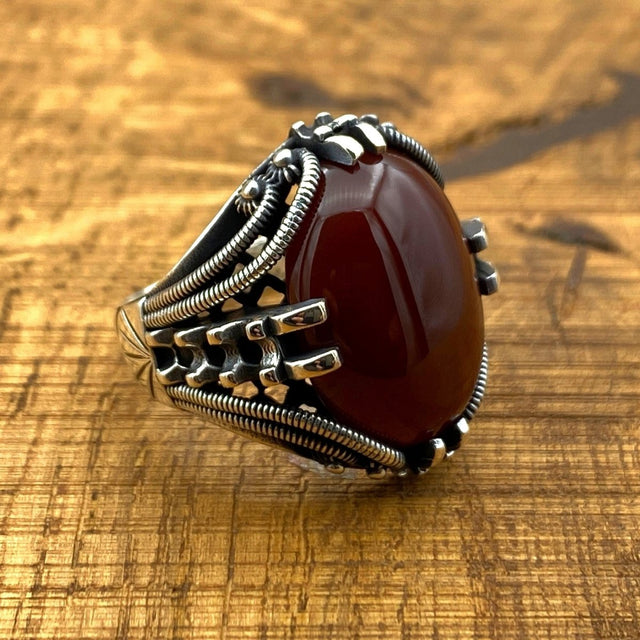 Men's Yemeni Aqeeq Stone Red Agate Silver Ring - TryAladdin