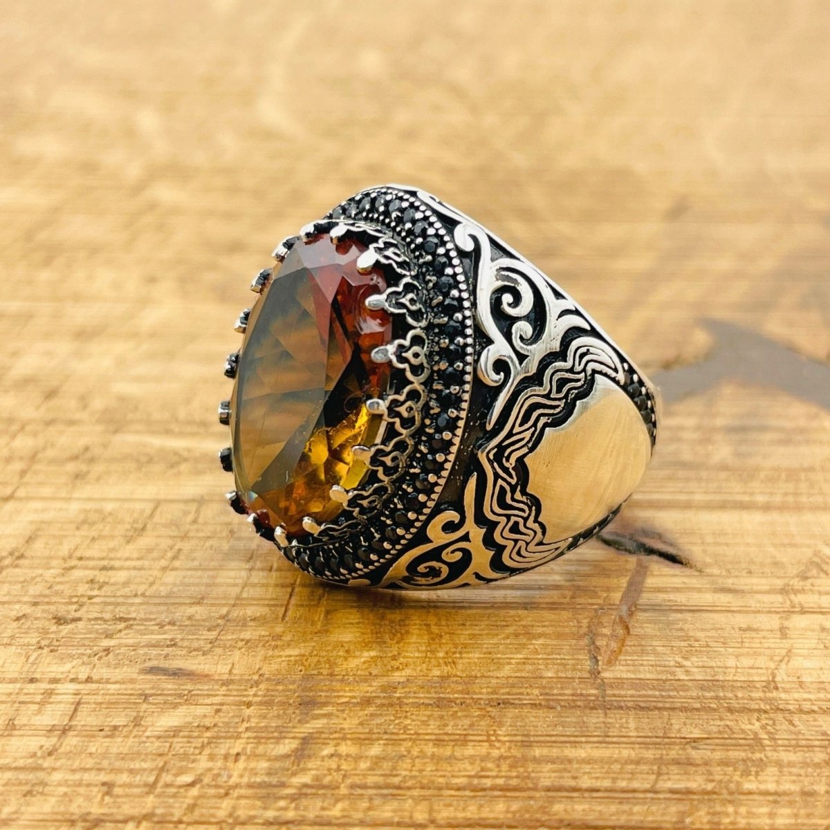 Multi - Color Zultanite Stone Men's Ring - TryAladdin