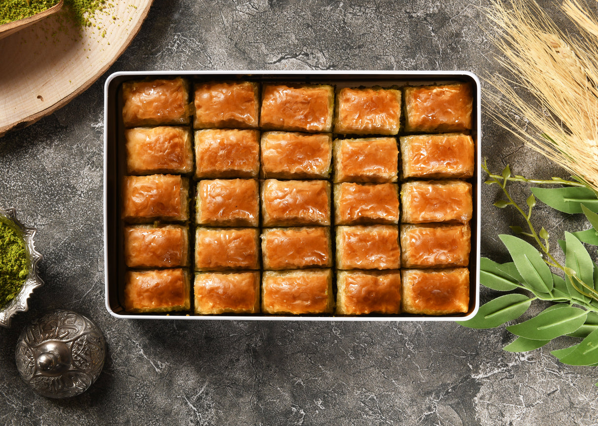 Asi | Pistachio Baklava in Gift Metal Box - TryAladdin