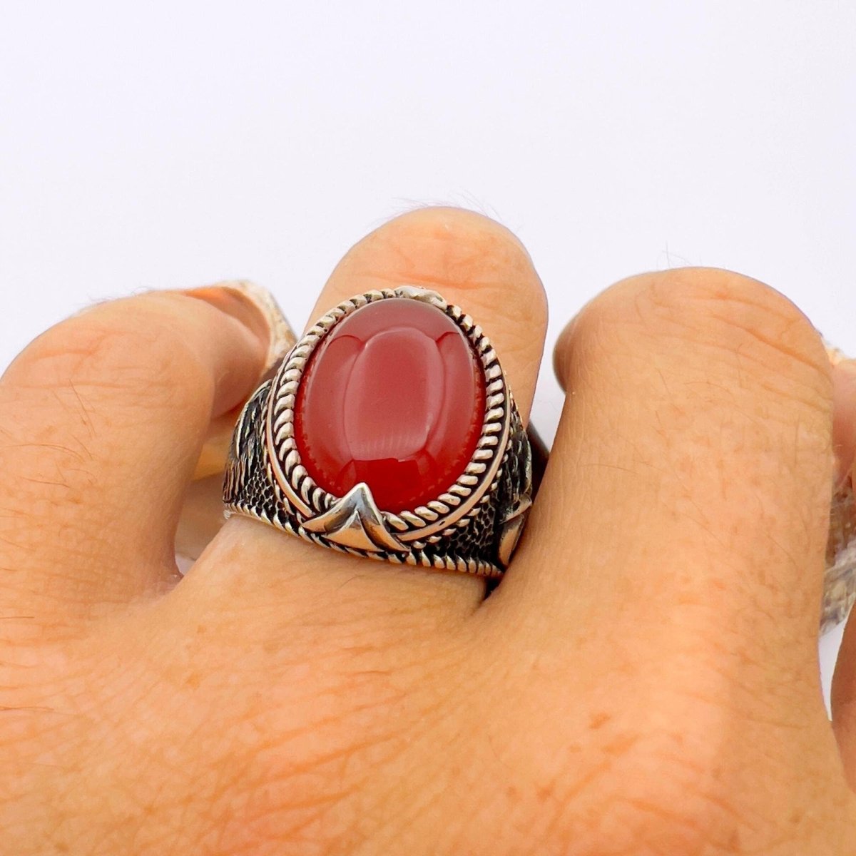 Red Oval Agate Stone Silver Men's Ring - TryAladdin