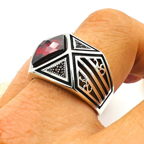 Red Ruby Stone Men's Ring - TryAladdin