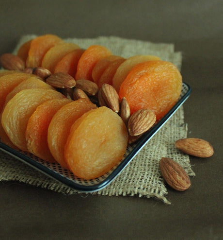 Serde | Yellow Dried Apricots (Jumbo) - TryAladdin