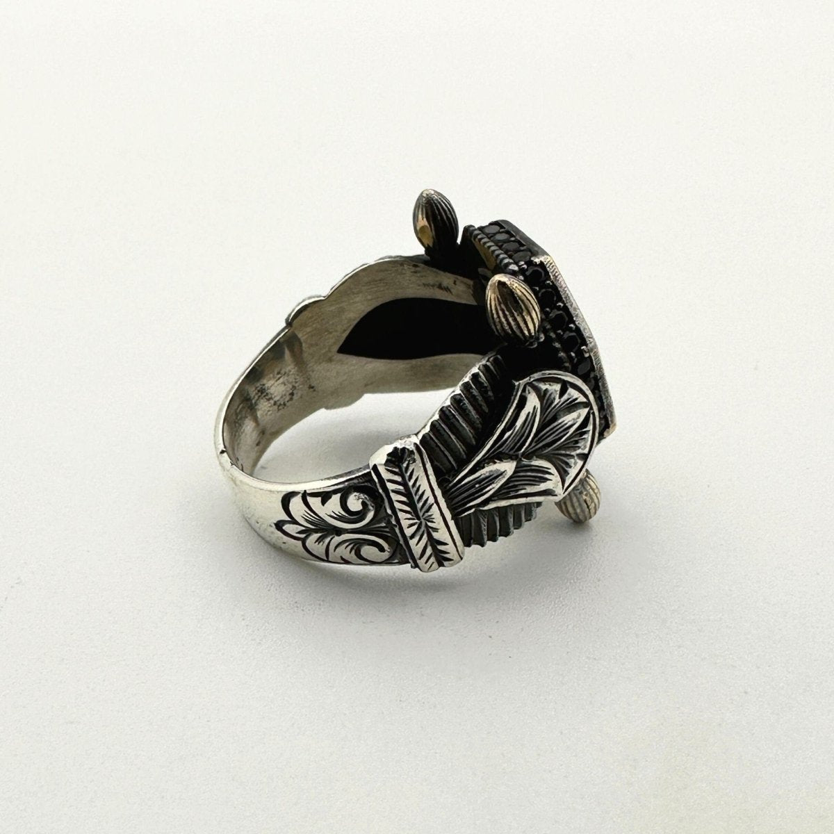 Square Black Onyx Gemstone Silver Ring - TryAladdin