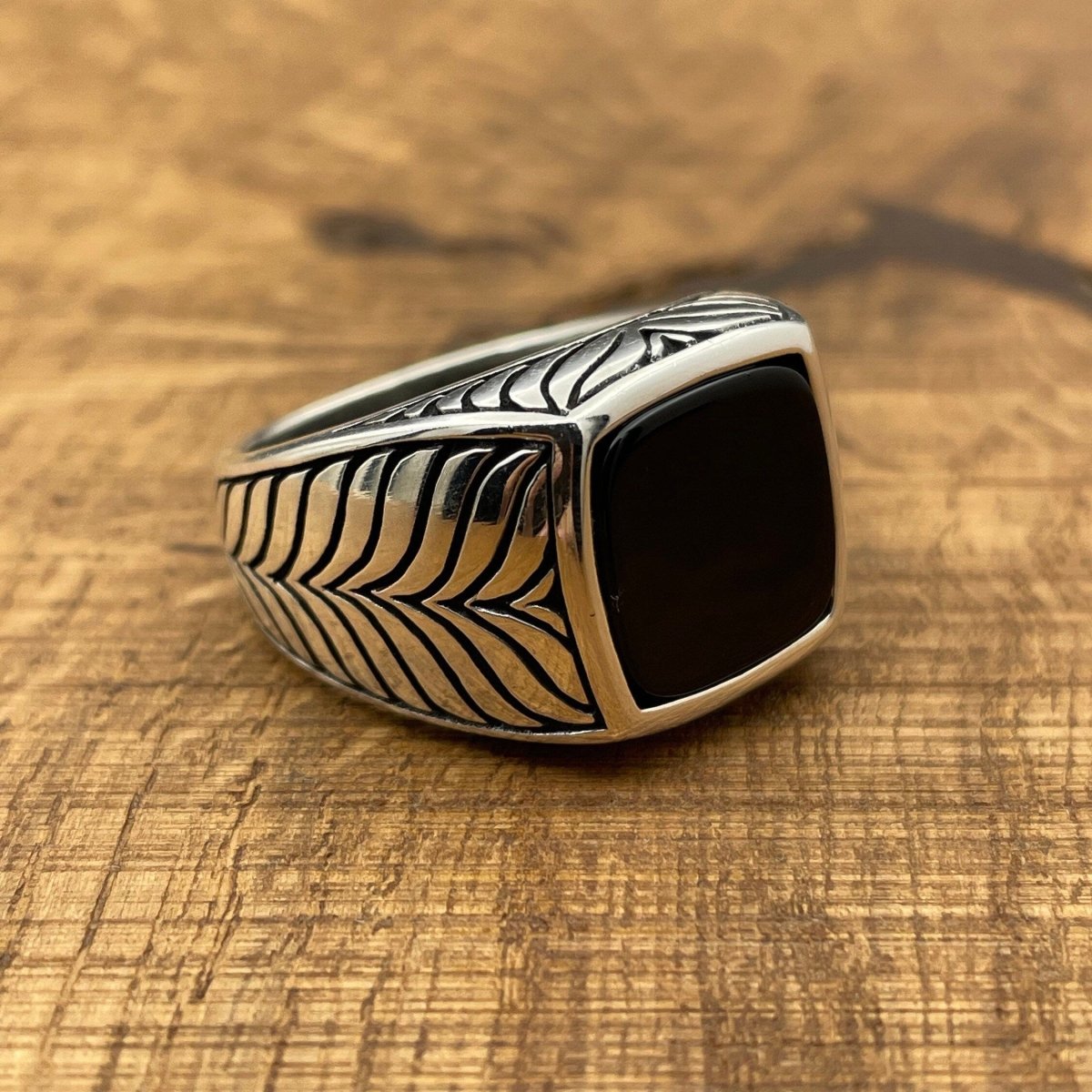 Sterling Silver 925 Handmade Black Onyx Men's Ring - TryAladdin