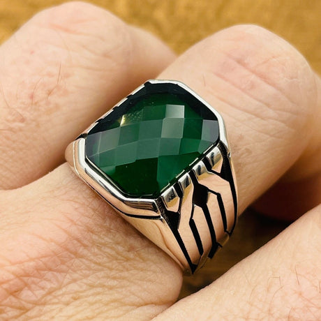 Sterling Silver 925 Handmade Emerald Stone Men's Ring - TryAladdin