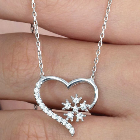 Taki | Heart Snowflake Women Silver Necklace Valentine Gift - TryAladdin