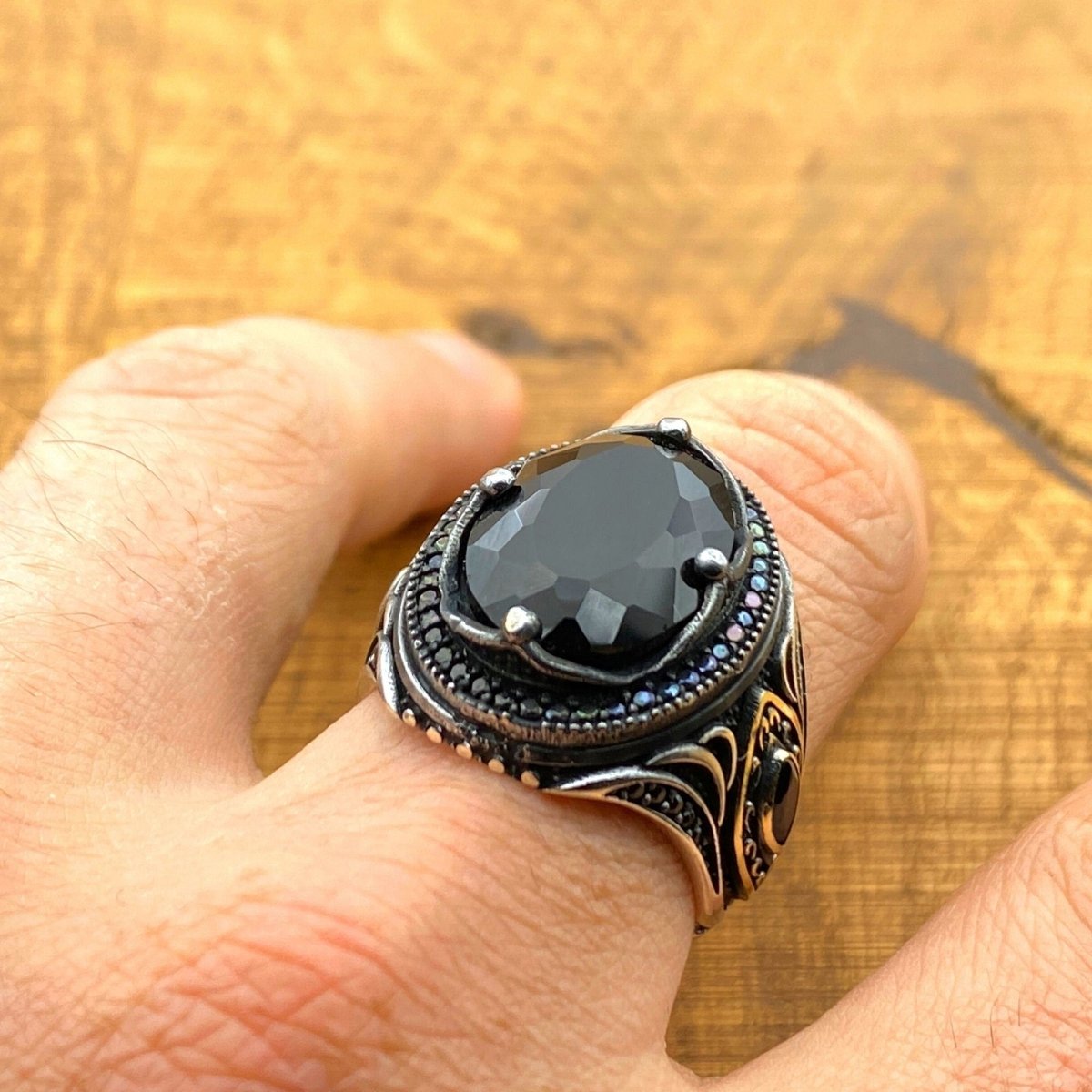 Vintage Black Onyx Silver Ring - TryAladdin